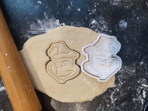 The grinch cookie - grinch,
