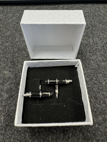 Beautiful fountain pen shaped - fountain,