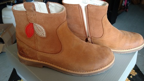 Clarks girls brown boots - boots,