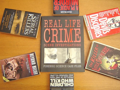 True crime serial killer - true,