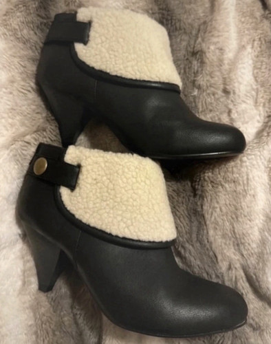 Black wider fit shoe boots - black,