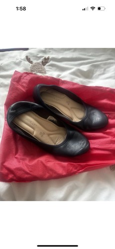 Cabin crew shoes pairs - cabin,