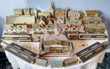 OO Gauge Superquick Model Railway Train Houses Station Buildings Shop Church Lot