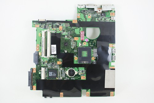 Fujitsu amilo li1718 - fujitsu,