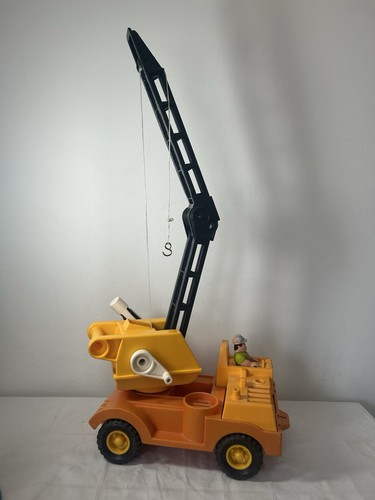 Vintage fisher price - fisher, husky