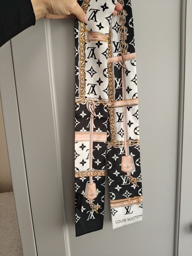 Scarv louis vuitton - scarv,