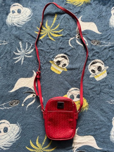 Guess red monogram - monogram, g