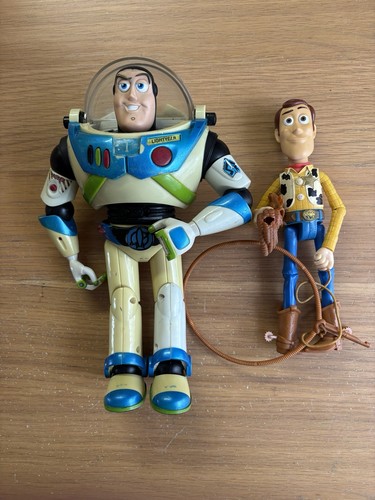 Vintage 2001 hasbro buzz - 2001,