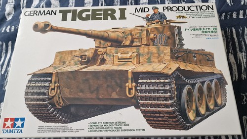Tamiya ww11 scale - tamiya,