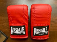 Lonsdale Leather Punch Bag Punch Mitts Red Size Medium RRP £19.99 UNUSED