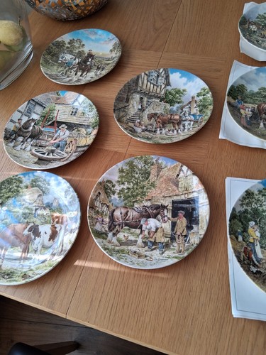 Collectable wedgewood set - collectable,