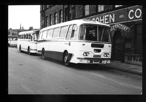 Tm3325 ribble coach bus - -,