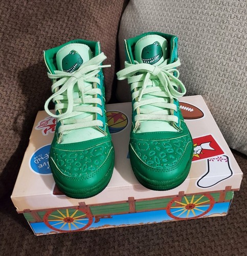 Adidas top ten toy story - hi, j