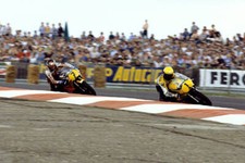 American Kenny Roberts riding