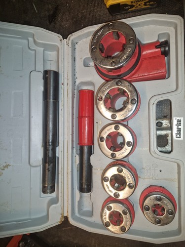 Clarke piece pipe threading - piece,