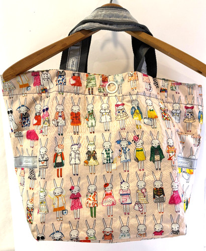 Lesportsac artist residence - artist, in