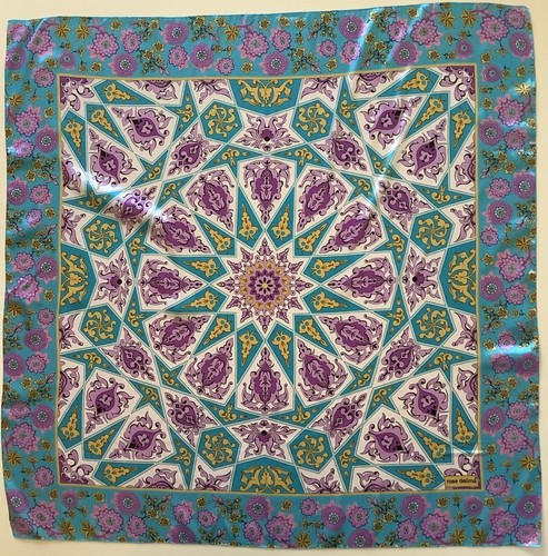Stylised flower design 36 - a,