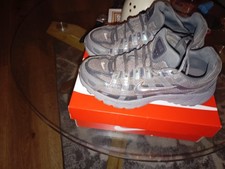boys nike trainers size 5