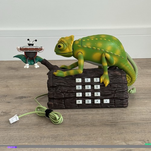 Karma chameleon animated - chameleon,