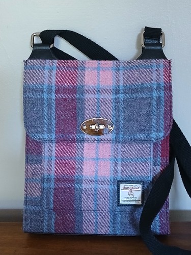 Harris tweed shoulder - harris, with