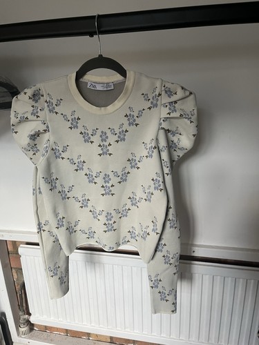 Zara floral jumper size 10 - floral,
