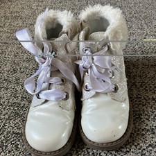 Girls boots Size 8.5
