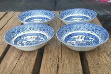 Willow pattern Churchill England bowl set x4