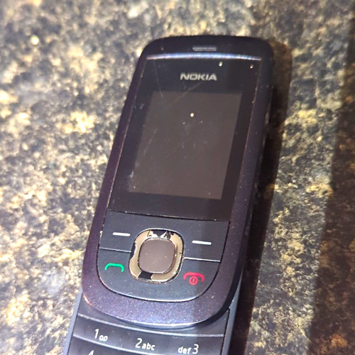 Nokia 6111 6mb - 6mb, slider