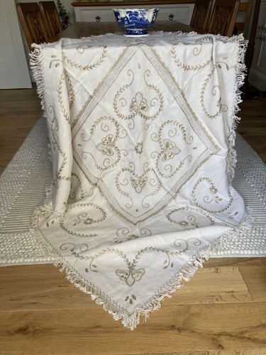 Vintage embroidered - x,