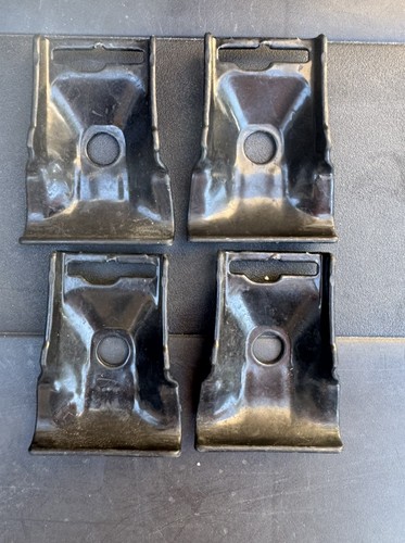 Thule metal bracket number