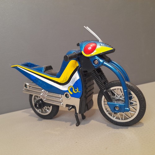 Masked rider kamen - masked, combat