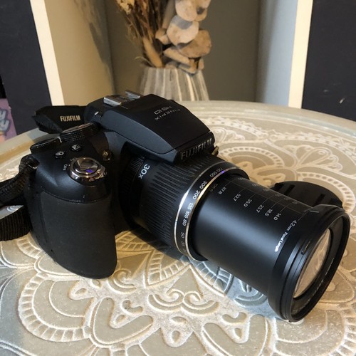 Fujifilm finepix hs10 3mp - hs10, 10.3mp