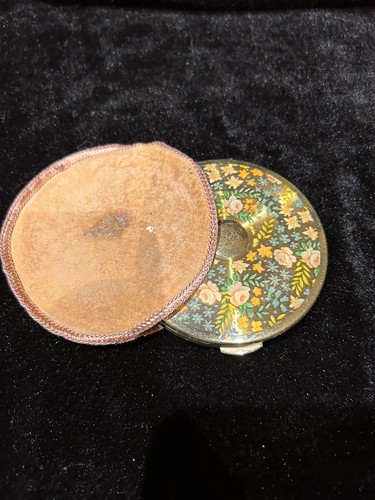 Kigu vintage powder - kigu, compact