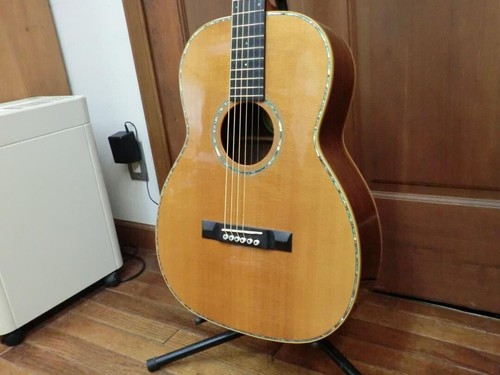 Classical acoustic guitar - acoustic,