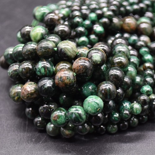 Emerald fuchsite round - in,