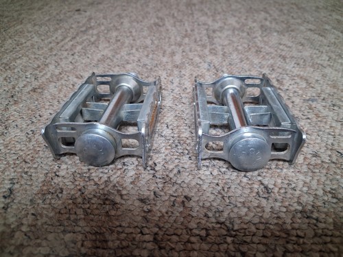 Lyotard 136r pedals vintage - lyotard, pedals.