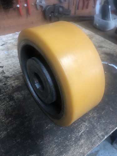 Heavy duty castor - heavy,