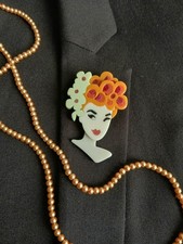 Vintage Style Brooch. Clothing
