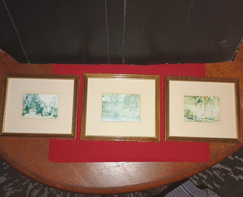 Set three small pictures - three,