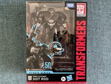 TRANSFORMERS STUDIO SERIES HOT
