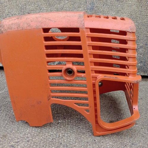 Engine top cover - top,