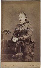 CDV PRETTY GIRL IN BUSTLE DRESS FASHION BY THOMAS COLEMAN OF LONDON VICTORIAN 