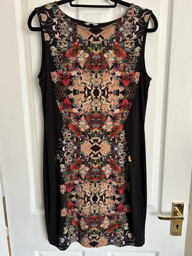 Woman kaleidoscope floral - m&s,