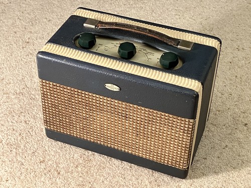 Roberts junior vintage - vintage, retro