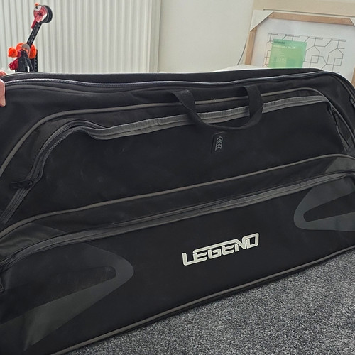 Legend black compound - compound, case