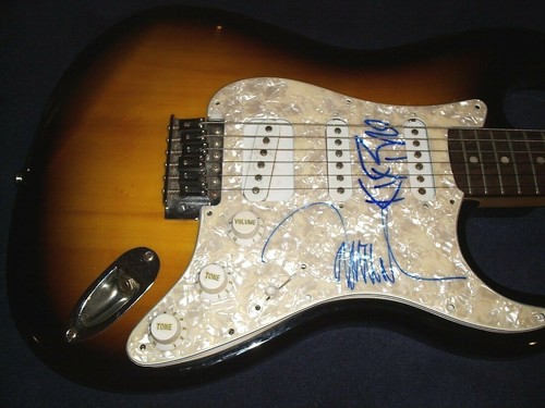 Brooks and dunn signed - and, guitar