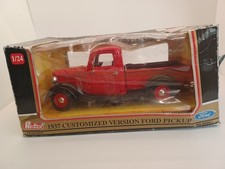 BNIB Redbox 1:24 1937