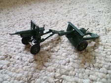 Vintage Britains Field Guns x