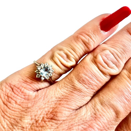 Blue topaz 9ct gold - topaz,