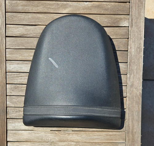 Kawasaki z750 seat - z750, rear